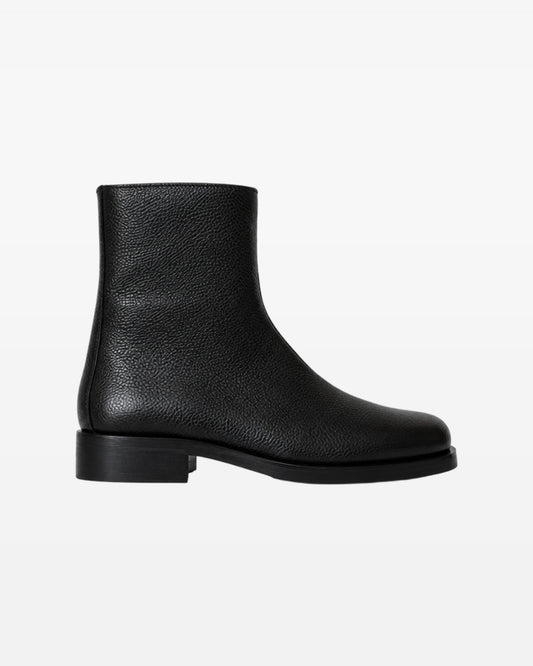 The Alta in Black